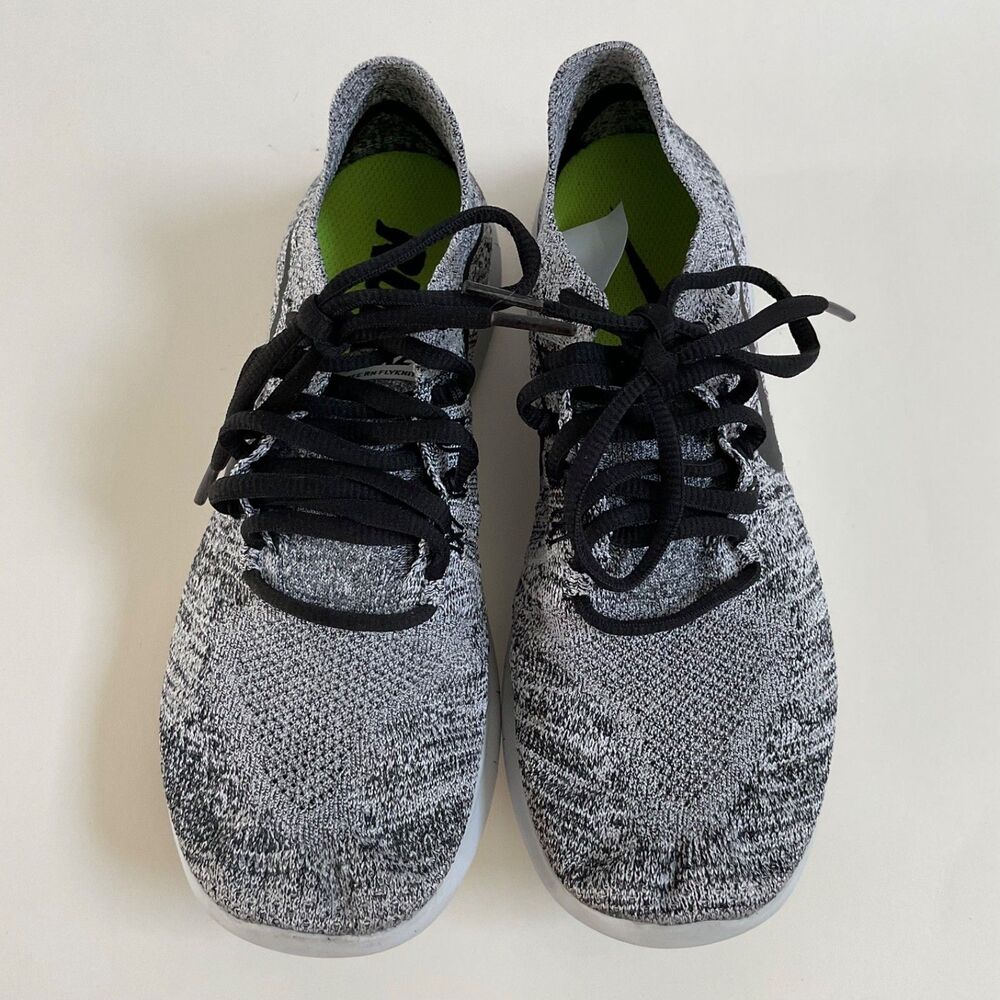 Nike Free RN Flyknit Women's Size 8 US Black White Oreo Running Shoes 880844-101 - Picture 5 of 10